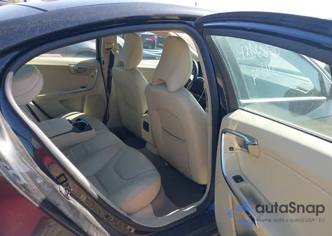 2012 Volvo S60 T5 z USA, uszkodzony, nr VIN YV1622FS1C2109532